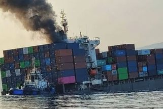 Další tři tankery vzplály v Hormuzském průlivu po najetí do min, tvrdí iránské gardy - Novinky